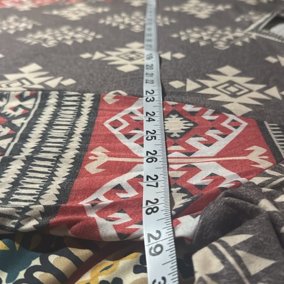 BloomChic Gray and Red Patterned Top - Picture 8 of 12